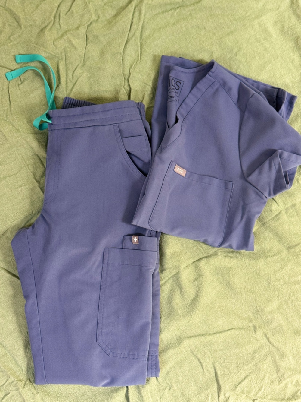 Figs Women’s Light Blue Yola Pants and Catarina Top